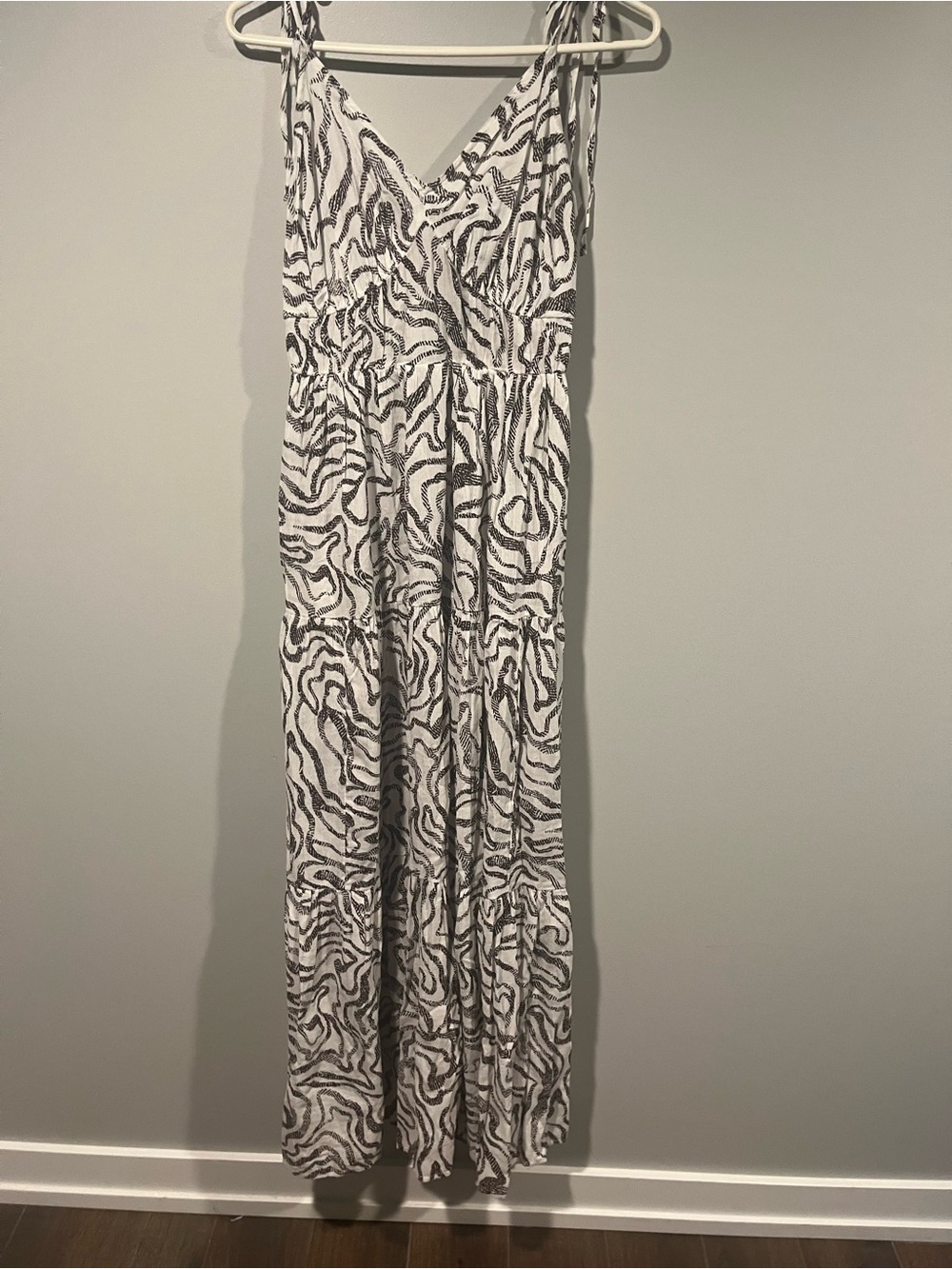 LOFT Sun Dress with white and brown Print. Beach Vacation ready.